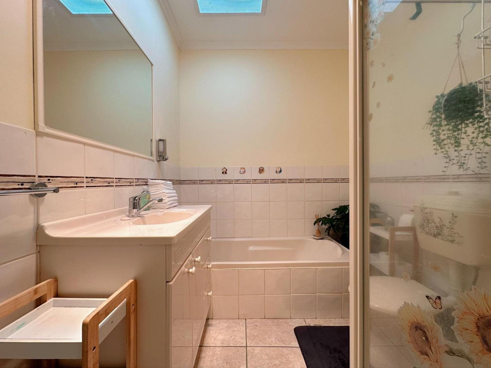 Coleman Comfort Hub - Close To City&Air Port Moonah エクステリア 写真